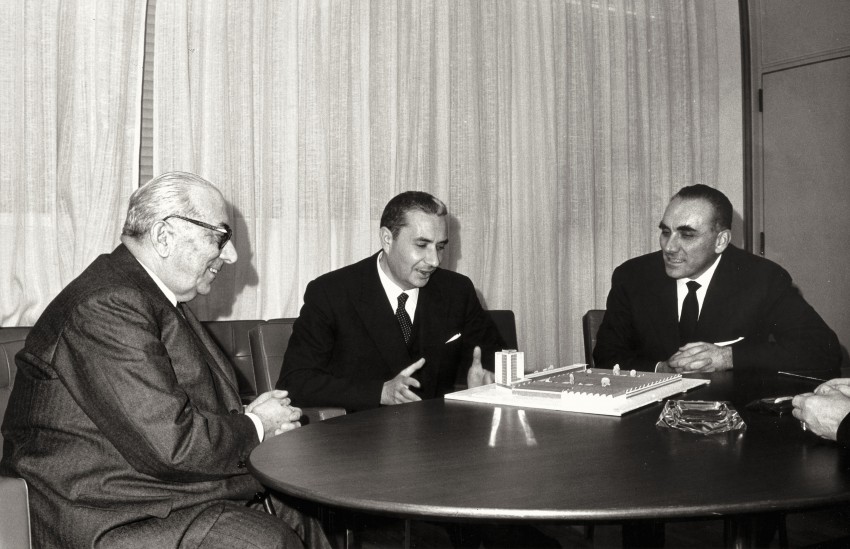 Arnoldo Mondadori con Aldo Moro. - Immagine concessa con licenza CC BY-SA 4.0