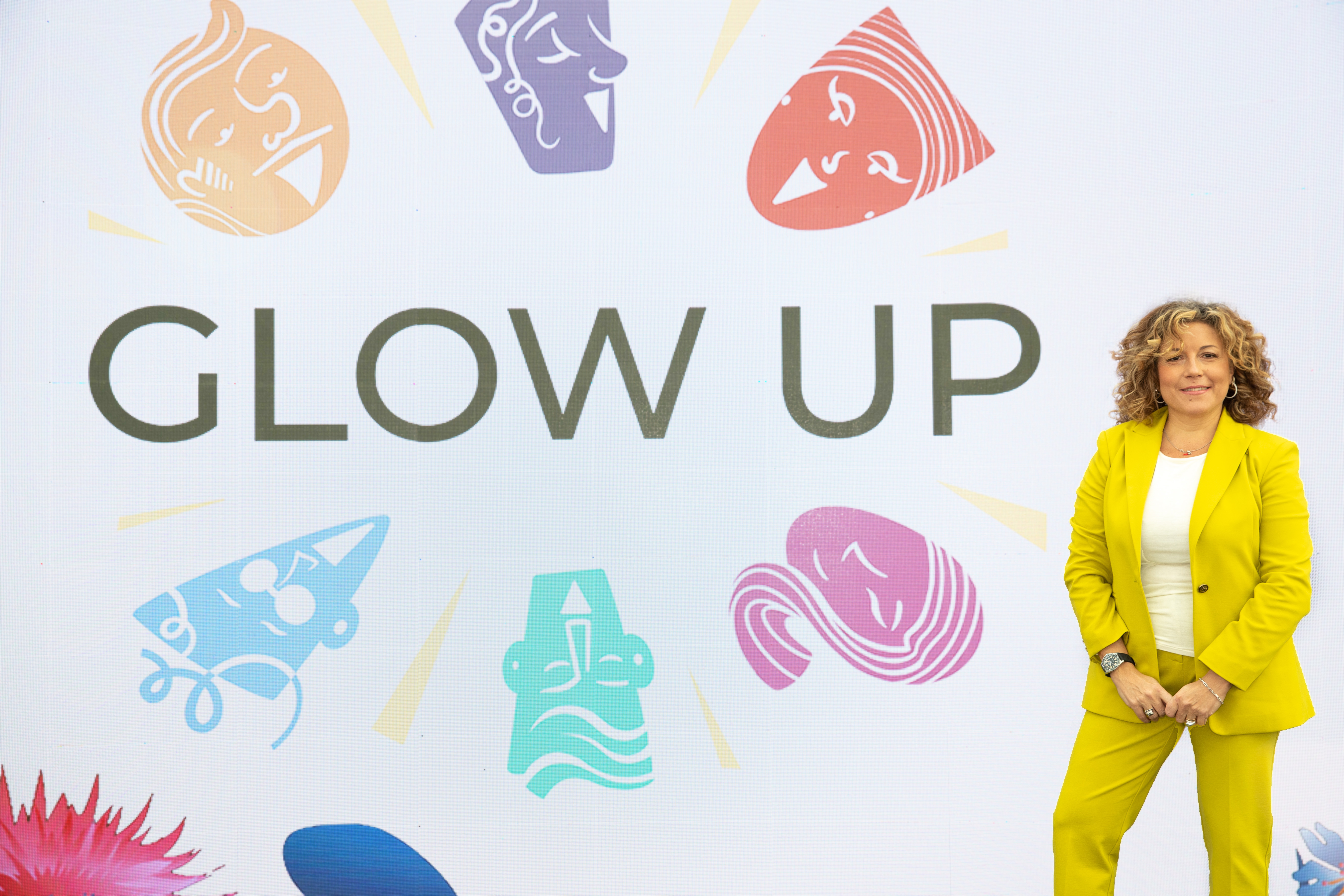 Rizzoli Education lancia la campagna di emporwement "Glow Up"