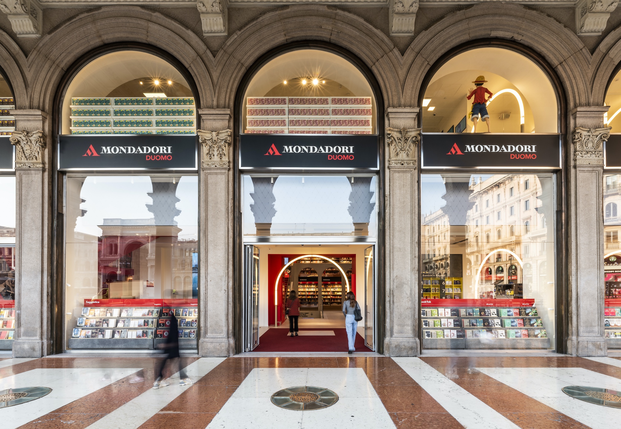 Apre domani la nuova libreria Mondadori Duomo a Milano